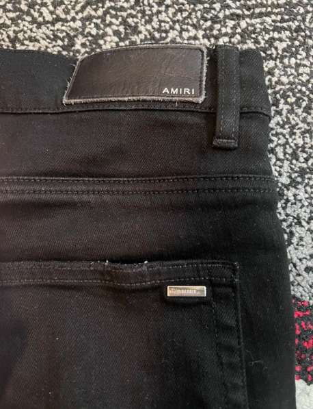 Amiri jeans в фото 3