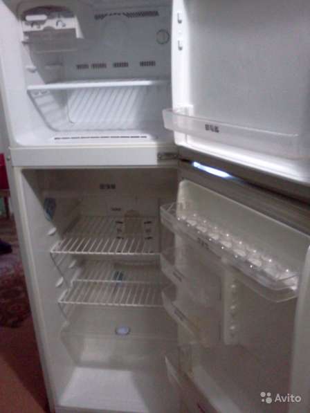 Двухкамерный холодильник в Керчи фото 9