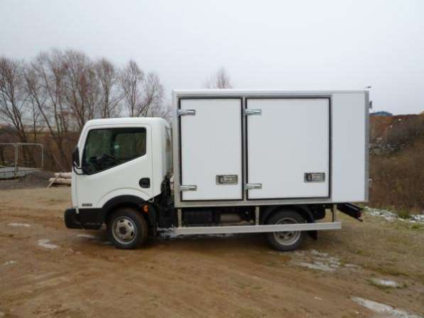 Фургон для перевозки бутилированной воды в Москве