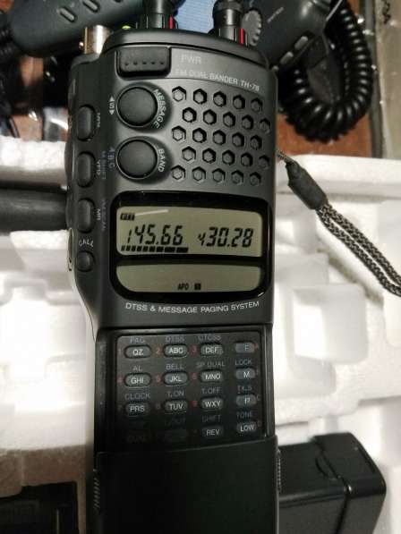 Продам. KENWOOD 144/430MHz TH-78 в Москве фото 4