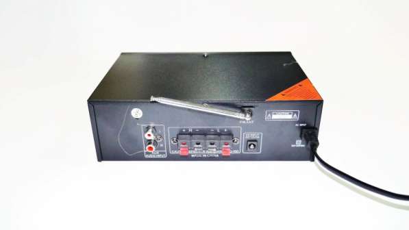 Усилитель звука UKC SN-838BT USB+SD+AUX+Bluetooth+Караоке в 