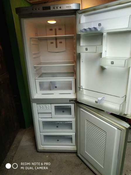 Холодильник Samsung в Лобне