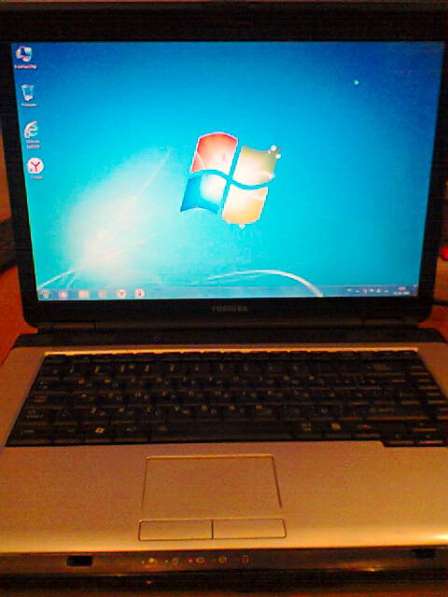 Toshiba Satellite A300-1G3 рабочий ноутбук в Москве фото 27