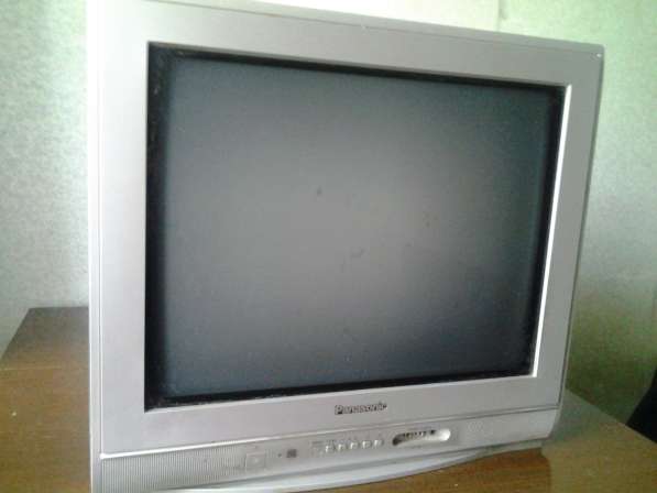 Телевизор Panasonic, диагональ 52 см в Нововоронеже