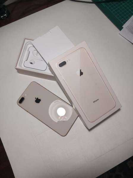 Продам IPhone 8 Plus 256 gb