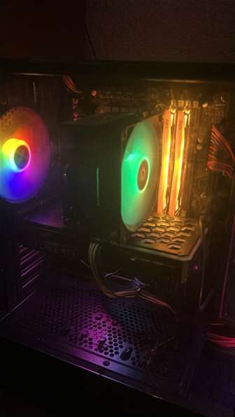 Игровой компьютер (реальным покупателям в торг есть) в Каспийске