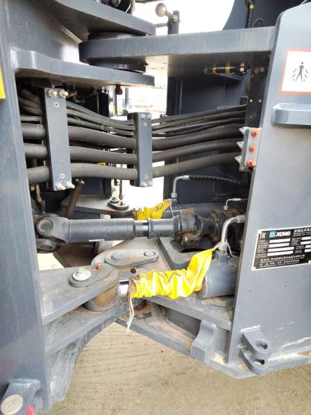 Фронтальный погрузчик XCMG ZL60GV в Петрозаводске фото 4