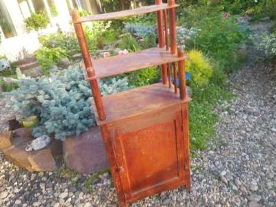 Старинная этажерка