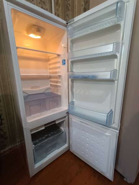 Продам холодильник