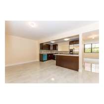 Просторная квартира с ремонтом в Авентуре, в г.Aventura