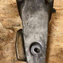 Лапы двигателя s85 m5 e60, в Москве