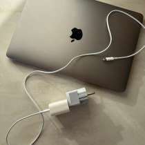 Macbook pro (13-inch, 2017, two thunderbolt 3 ports), в Москве