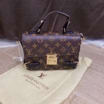 Сумка Louis Vuitton, в Москве