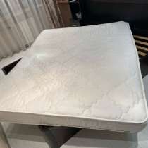 Отдам матрас 160*200 бесплатно обращаться, в г.Киров
