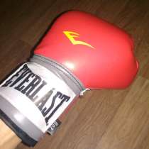 Боксерские перчатки Everlast, в Москве