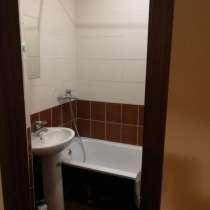 Сдается трехкомнатная квартира на длительный срок. Боровский, в Тюмени