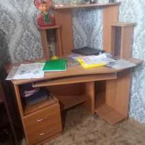 Продам мебель в хорошем состоянии недорого, в Новошахтинске