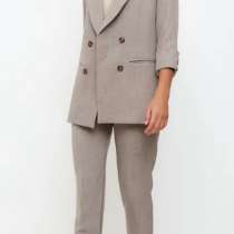 Брючный костюм женский, в Красноярске