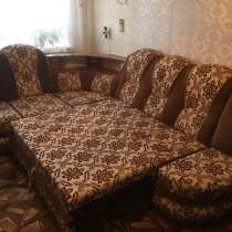 Угловой диван в хорошем состоянии, в Волгограде