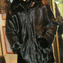 Продаю куртку мужскую из кожи с ворсом и воротом из норки, в Барнауле