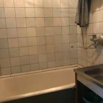 Продам 4-комнатную квартиру (вторичное) в Октябрьском районе, в Томске