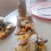 Горки уральских самоцветов минералов, в Новоуральске