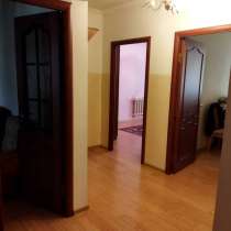 Срочно продается 4 комнатная квартира с гаражом в Пригородно, в г.Бишкек
