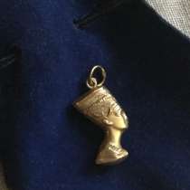 Продаётся золотая головка Нефиртити, в Санкт-Петербурге