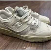 Кроссовки белые, в Казани