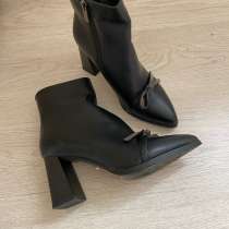 Обувь, в Москве