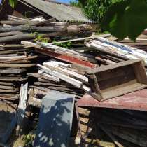 Продам старые доски на дрова, в г.Тирасполь