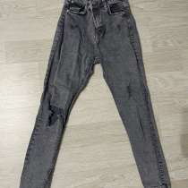 Джинсы, в Москве