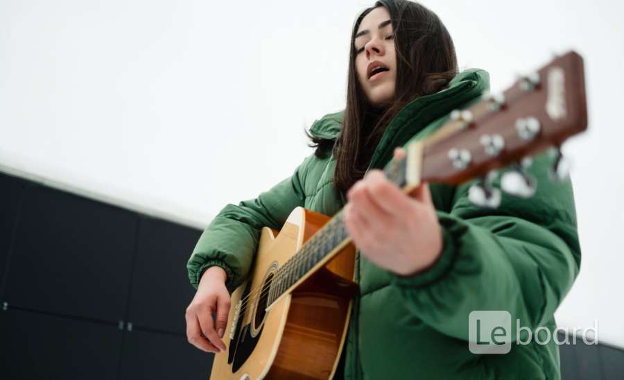 Репетитор гитара объявление. Репитер по гитаре смоленск. Преподаватель гитары. Репетитор по гитаре на дом. Гитара репетитор.